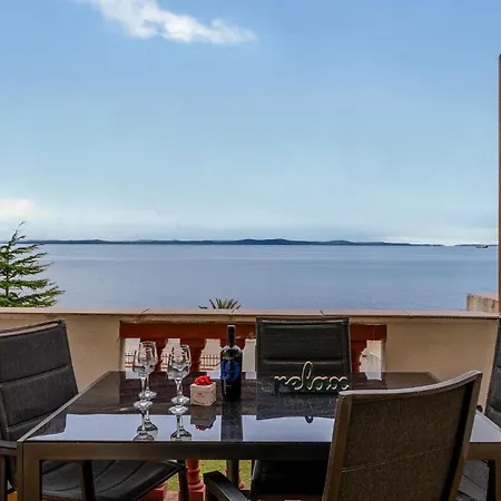 Luxurious In With House Sea View Apartment