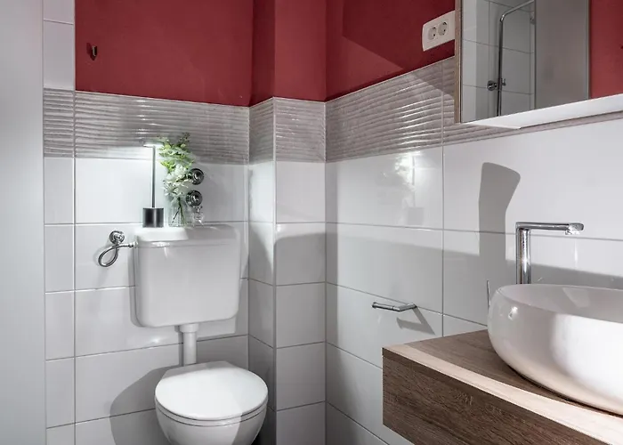 Luxurious In With House Sea View *